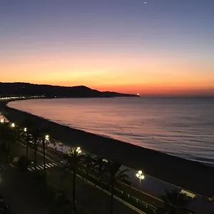 Appartement Avec Vue Sur La Promenade Des, Nice